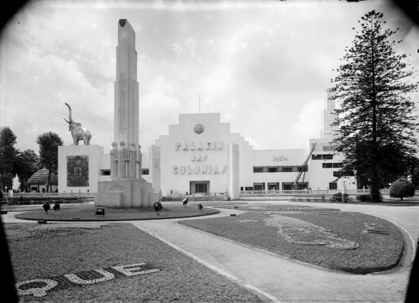 Az 1934-es gyarmati világkiállítás helyszíne és az új emlékmű Portóban
